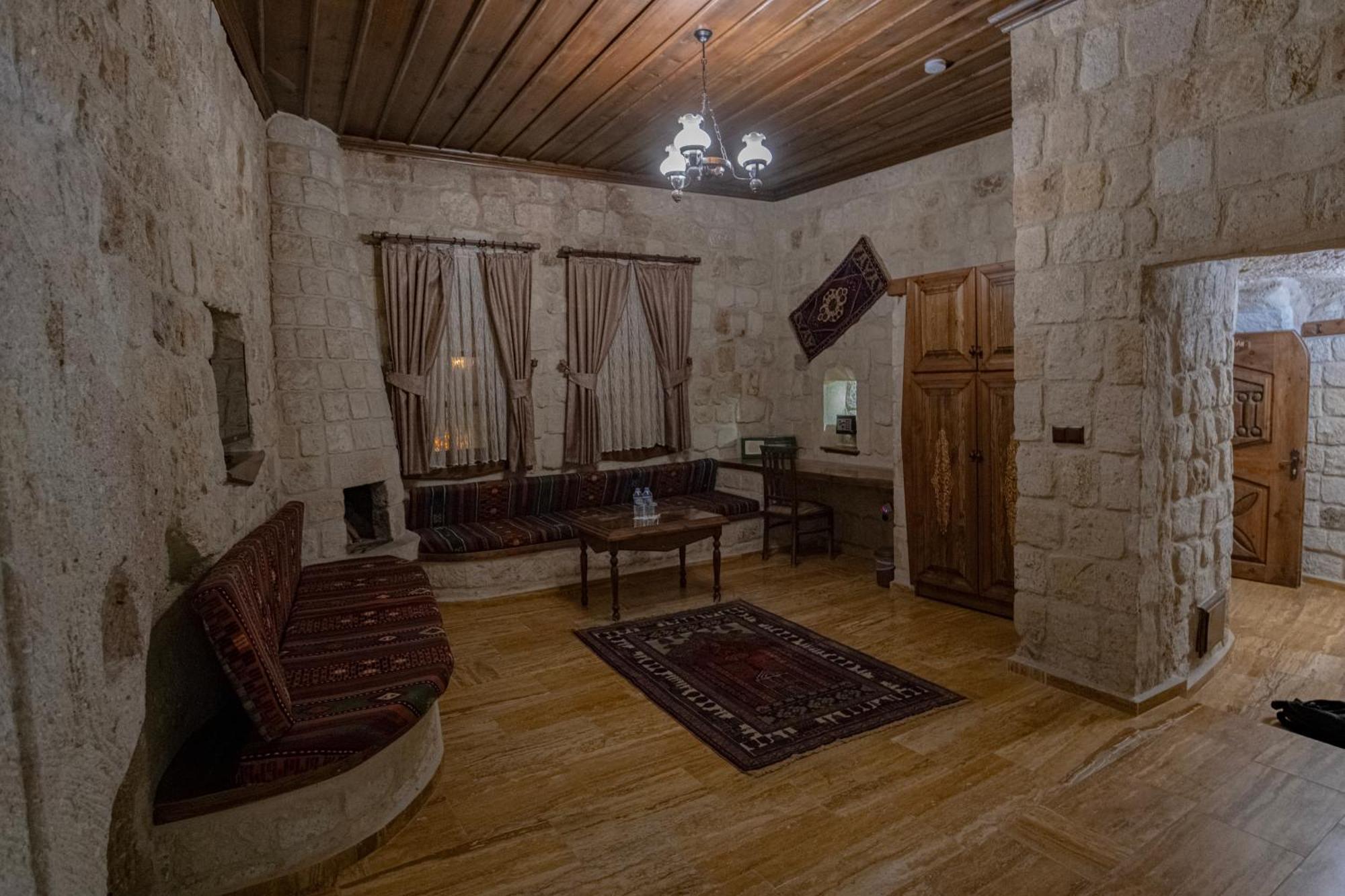 Kemerhan Cave Suites Ürgüp Exterior photo